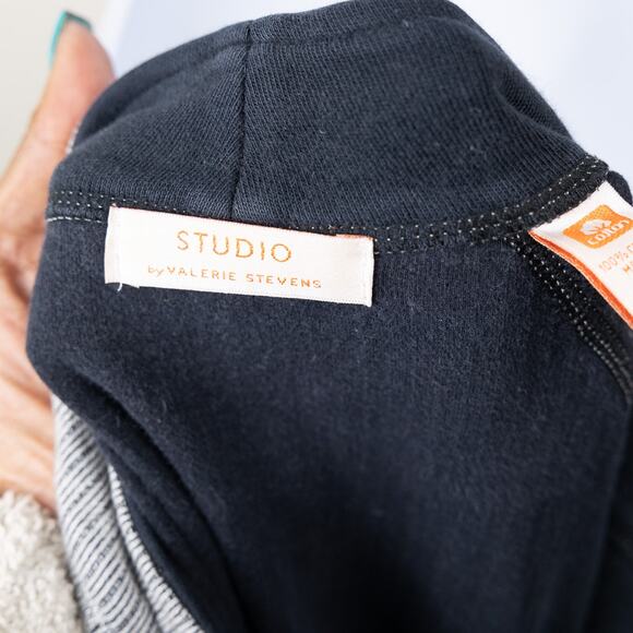 Studio x Valerie Stevens Pin Stripe Long Line Zip Jacket, Size M - Picture 3 of 8